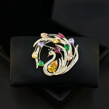 ZY Luxusné Páva Brošňa Žien Nádherné Zviera Kabát Ornament Sveter Cardigan Pin Dekoratívne Oblečenie Drahokamu Šperky 3938